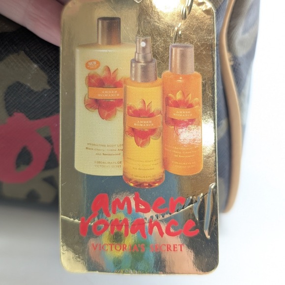 Victoria's Secret Amber Romance Speedy Style Cosmetic Bag - Picture 5 of 14